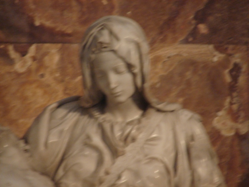 2008/03(March)/AroundTheWorld/Rome/800x600_He put a young face on Mary.jpg